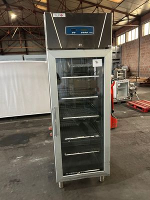 Armoire réfrigérée Friulinox, groupe EXERNE , avec moteur, d…
