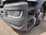 a close up of the front bumper of a truck