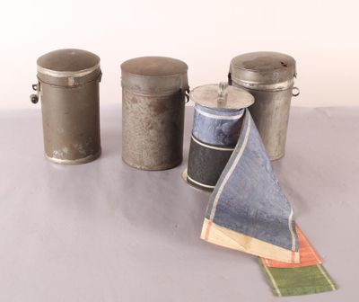 [ DIVERS ] Réunion de trois boite en métal avec leur bobine … - Photo 1