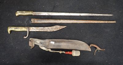 Plusieurs types d'outils sont présentés sur une surface noire