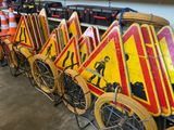 beaucoup de vélos alignés en rang
