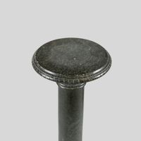 Sellette ou colonne en marbre à base octogonale surmonté d'u… (photo 5)