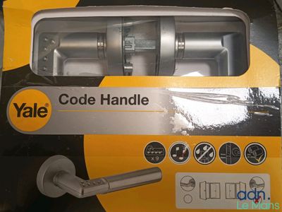 a box with a handle that is inside of it