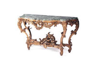 une console au plateau en marbre, ornée de sculptures raffinées
