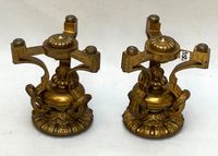 Paire de supports de coupe en bronze doré et ciselé de style… (photo 2)