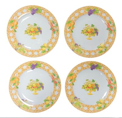 CHRISTIAN DIOR Ensemble de quatre grandes assiettes modèle "…