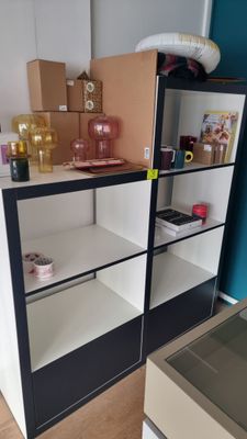 Etagère à gradin en stratifié blanc et bleu canard à 4 cases…