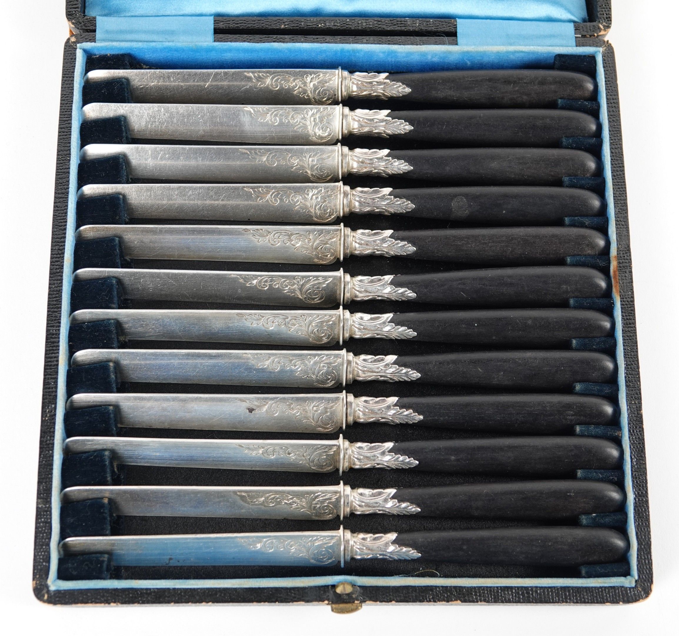 Objets d'art & Curiosités