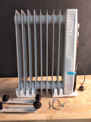 a radiator that is sitting on a wooden table