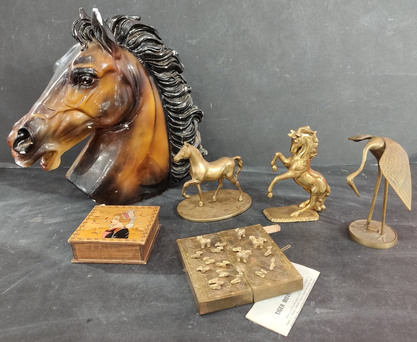 Objets d'art & Curiosités