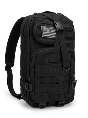 un sac à dos noir orné d'un écusson représentant le drapeau américain