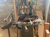a machine that is sitting on a table in a room