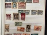 un livre avec beaucoup de timbres