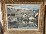 une photo d'un tableau représentant un village au bord de l'eau