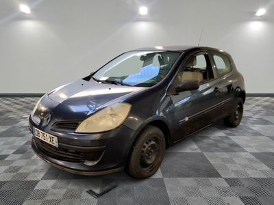 RENAULT - CLIO 1.4 16V 100 EXPRESSION - FE - Mise en service…