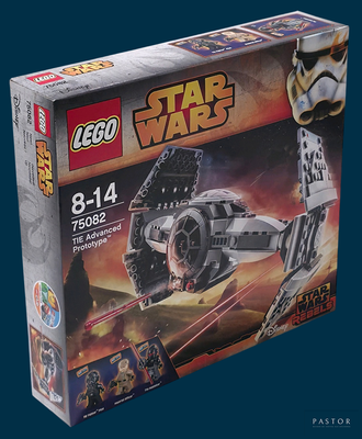 une boîte contenant un ensemble Lego Star Wars
