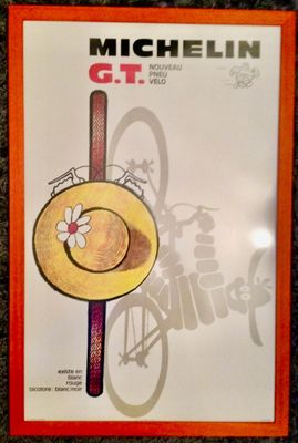 couverture du magazine Michelin avec un dessin représentant un chapeau de paille et un vélo