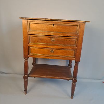 Petite commode merisier travailleuse/coiffeuse ouvrant sur 2…