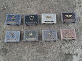 many plaques on the ground that have been placed on the ground