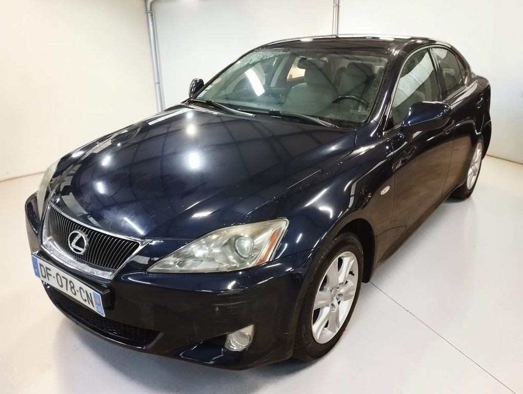 VP LEXUS IS 220 D4-D 177 PACK EXECUTIVE 4P Kilomètres au com…