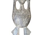 une image représentant une sculpture d'un homme avec un visage