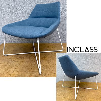 two pictures of a blue chair and a white chair