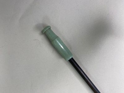 Chine, vers 1900, Embout de pipe en jade céladon.