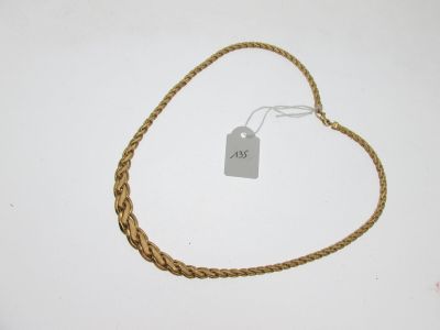 une corde en forme de cœur à laquelle est attachée une étiquette