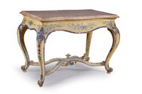 Table de milieu en bois sculpté, peint et rechampi bleu à fo…