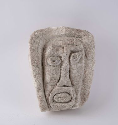 Alain GIREL (1945-2001), Tête d'homme en calcaire, H : 13 cm
