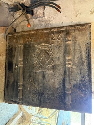 Plaque de cheminée en fonte aux armes de Catherine Blanche d…