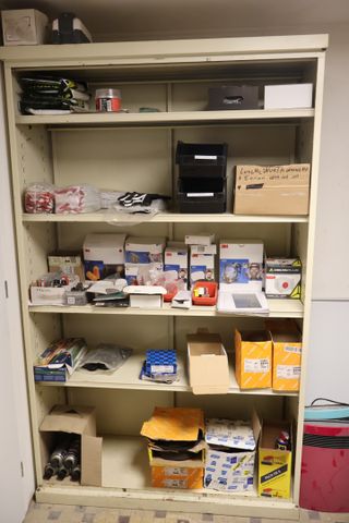 Petit stock de consommables : disques métal, masque, gant, lunett...