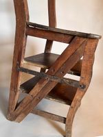 Chaise formant escabeau dépliable en bois et articulation mé… (photo 3)
