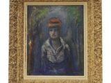 une image représentant un tableau d'une femme portant un chapeau rouge