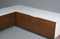 Ensemble de quatre meubles bas en mélaminé blanc et placage … (photo 3)