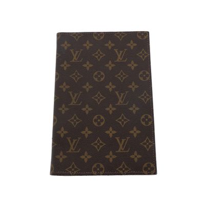 louis vuitton monograme passport case