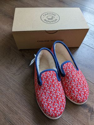 Paire de charentaises de marque CHAUSSE MOUTON