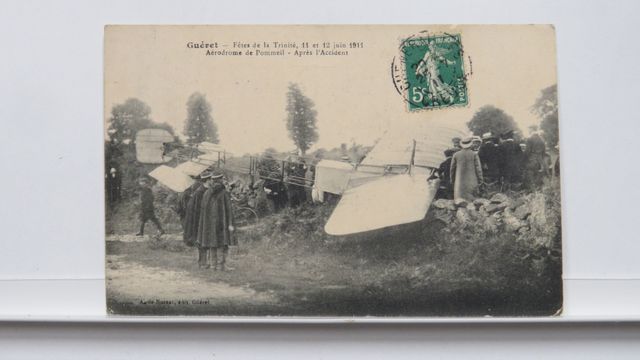 Guéret Fêtes de la Trinité 1911. Aérodrome de Pommeil Après l’Acc...