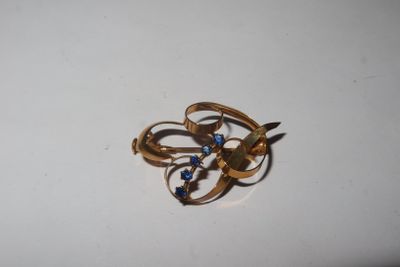 a pair of scissors that are laying on a table