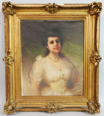 un tableau représentant une femme en robe blanche, dans un cadre doré