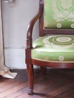 PAIRE DE FAUTEUILS en acajou et placage d'acajou à dossier d… (photo 2)