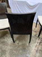 Lot de 4 chaises contemporaines, à structure en bois de coul… (photo 3)