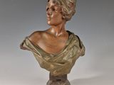 buste en bronze représentant une femme coiffée d'une couronne