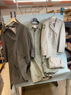 FRANCE EPOQUE CONTEMPORAINE Uniforme d'un régiment blindé co…