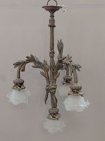 Lustre en bronze à quatre bras de lumière, décor de feuillag…