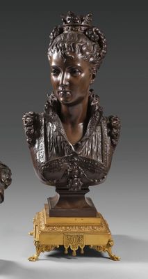 paire de bustes en bronze d'une femme et d'un homme