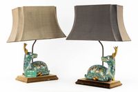 Paire de lampes de table décoratives représentant des cerfs … (photo 2)