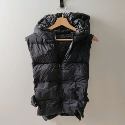 Lot de 15 vestes sans manches SO&J "Laura" de diverses taill… - Photo 1