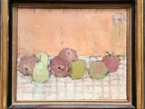 un tableau représentant des pommes posées sur une table, avec un mur en arrière-plan