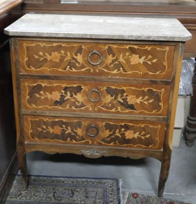 Commode étroite 3 tiroirs imitation marqueterie dessus de ma…